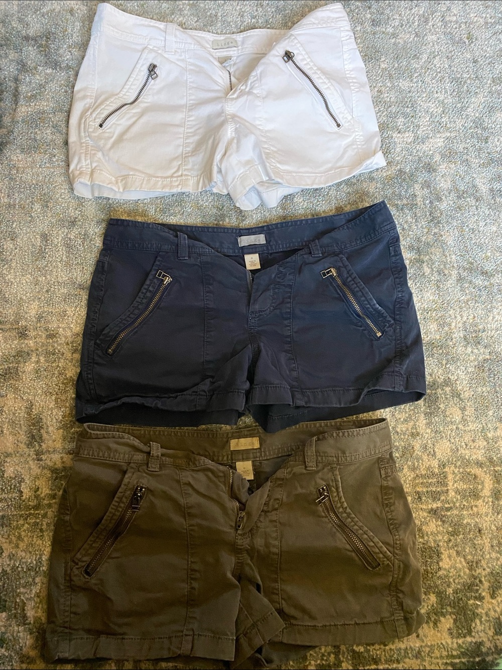 hinge White, Navy & Olive Cargo Shorts Set